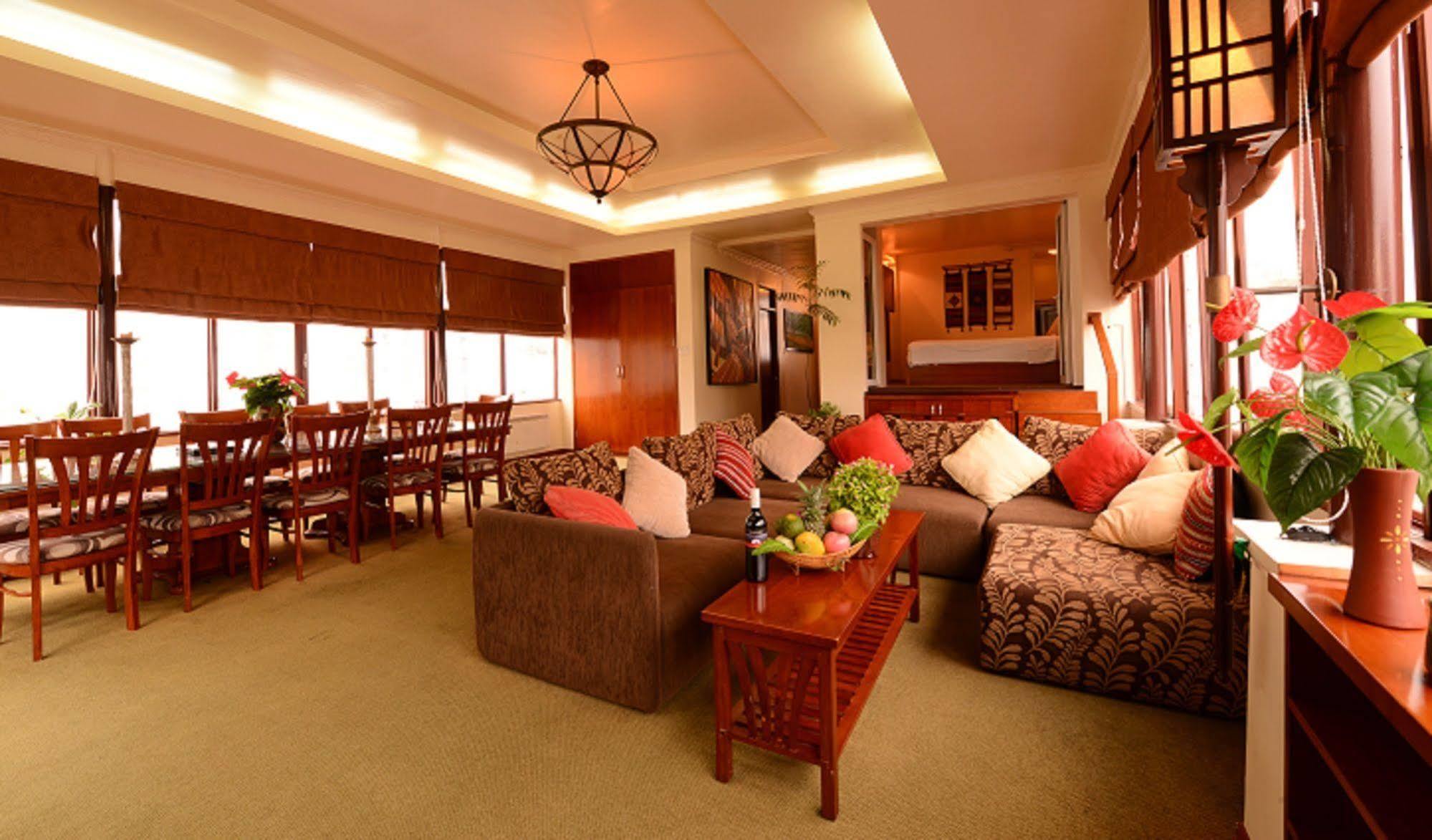 Artisan Boutique Hotel Hanoi Buitenkant foto