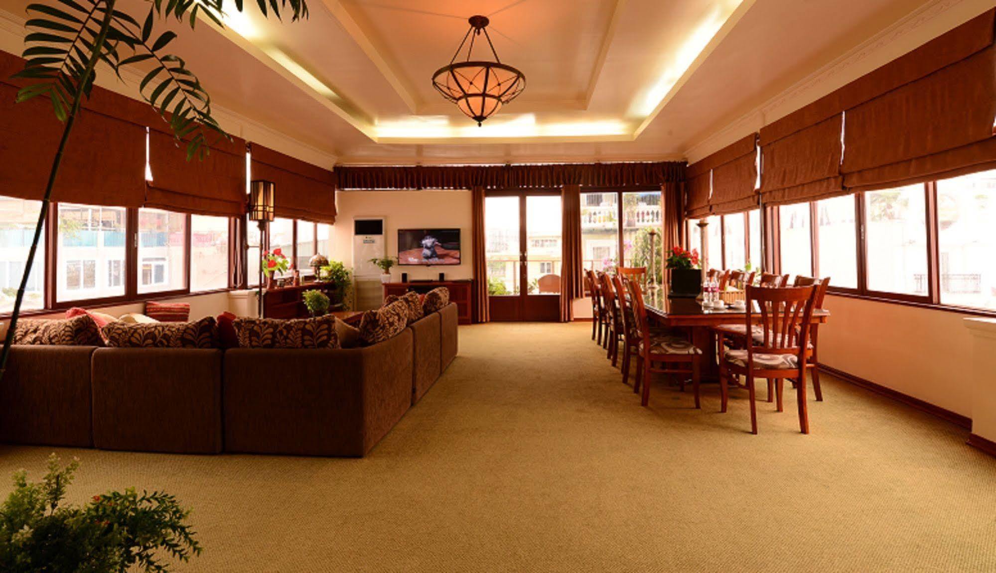 Artisan Boutique Hotel Hanoi Buitenkant foto